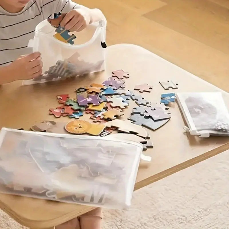 9-osaline suurte sahtlitega võrktaskute komplekt – A6/A5/A4 formaadis lukuga dokumendikotid