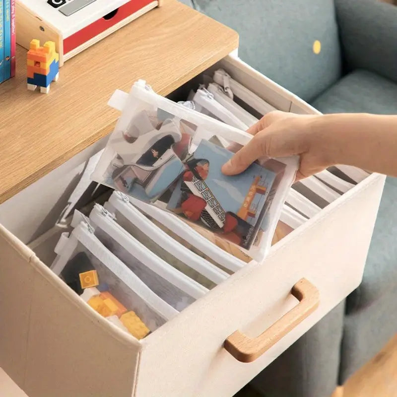 9-osaline suurte sahtlitega võrktaskute komplekt – A6/A5/A4 formaadis lukuga dokumendikotid